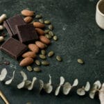 Magnesium capsules with dark chocolate, almonds and pumpkin seeds